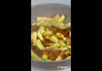 Кабачки под острым соусом