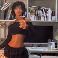 Ó-Shì-Zhūzhū-Zǎi-Yé--female-muscles-Fit-Girl-9295127