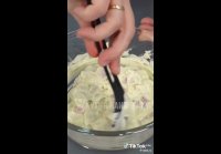 Картофель печёный под соусом