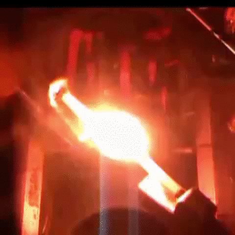 Огонь в условиях микрогравитации. Экспер-т на МКС