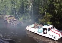 ГТ-Т vs МАЗ 537 перетягивание В ВОДЕ, НА ЗЕМЛЕ, В БОЛО