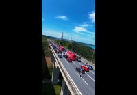 За океаном карета превратилась в тыкву)