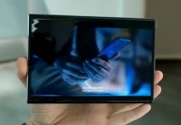 Китайский бренд OPPO предложил свою версию гибкого экрана