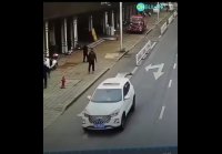 Водитель стремительно сбежал )