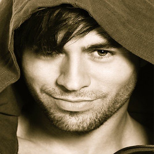 Enrique Iglesias - Closer Than The Moon