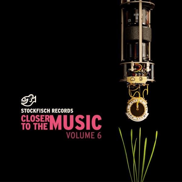 Chris Jones, Charlie Carr - Moving You Out