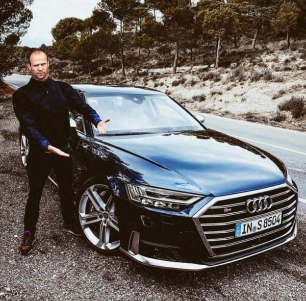 E118ab53c9c715ff59f89408795e073b