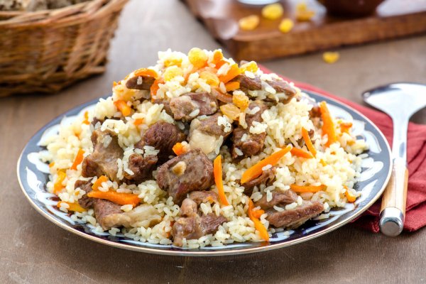 Plov-ris-miaso-morkov