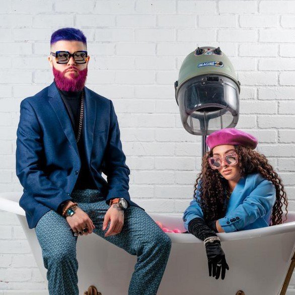 NITI DILA - Она просто женщина женщина