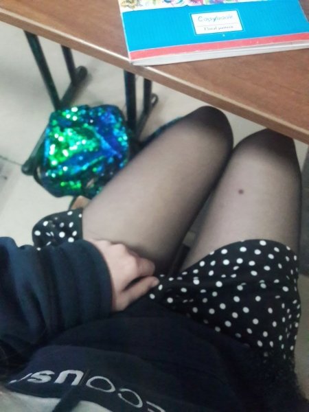 В школе