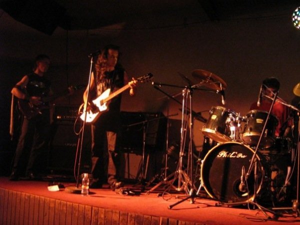 Полураспад - Игла