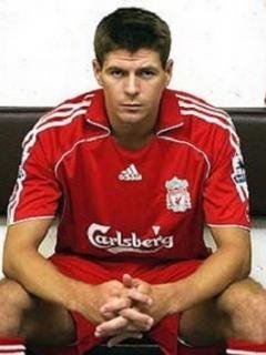 Steven Gerrard 2 240x320