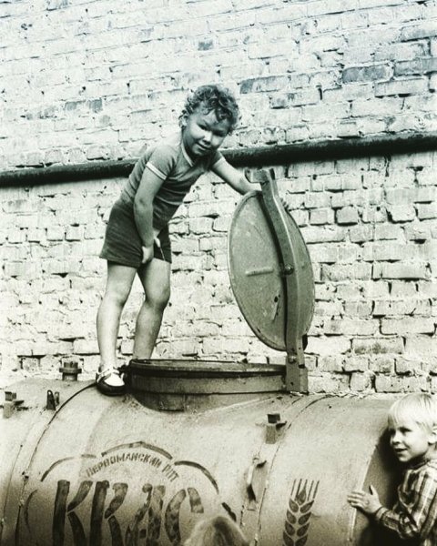 F48115b3a3b5a3c32f6f650c3297074b