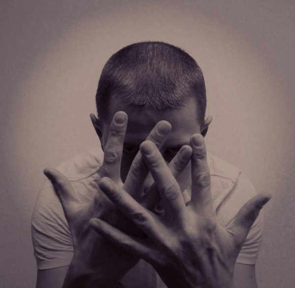 Dmitry Glushkov - Set Me Free