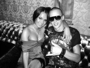 В Двух Шагах - Нежно Шепотом