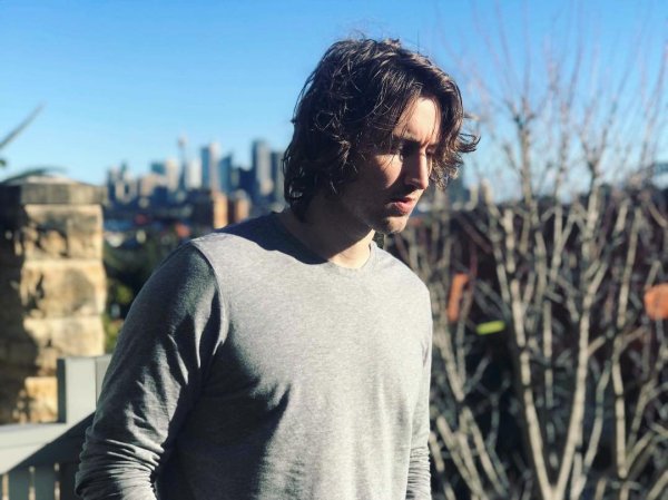 Dean Lewis - Без названия