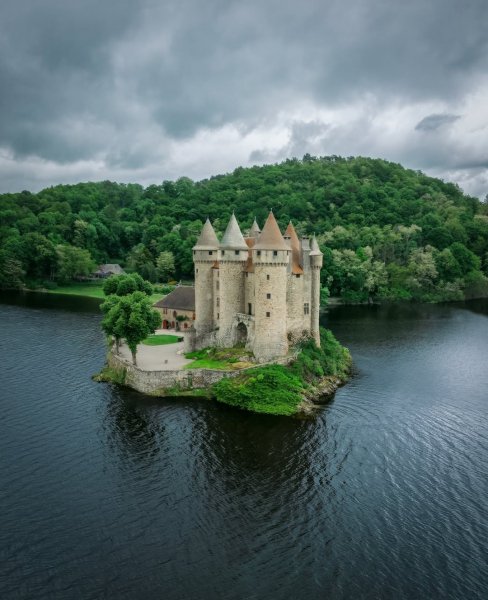 ШАТО-ДЕ-ВАЛЬ