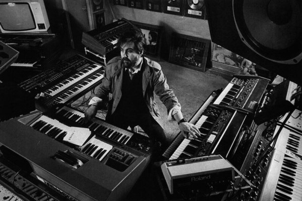 Vangelis - Ask The Mountains из рекламы