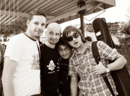 Stranniki - V_tihij_vecher_sklonyayu_ya_koleni_v_tishi