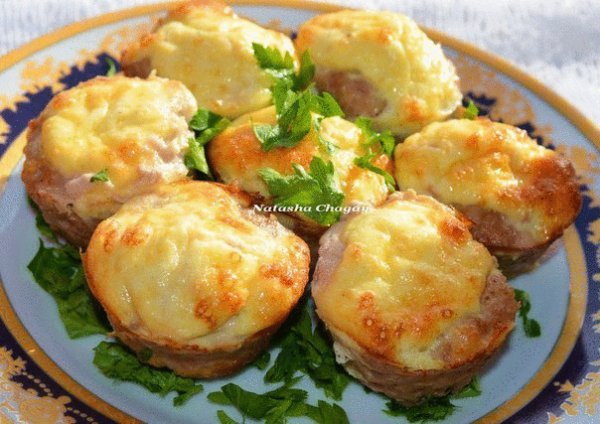 МЯСНЫЕ КЕКСЫ С СЫРНО-ЯИЧНОЙ НАЧИНКОЙ