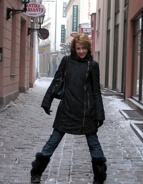 Юля Караулова