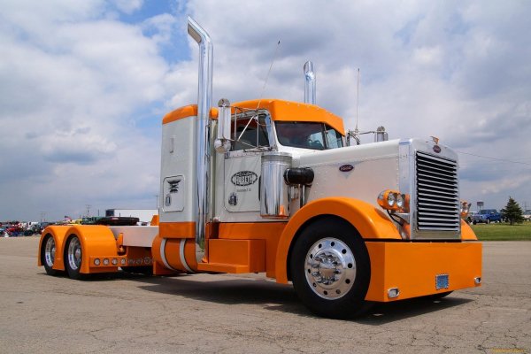 PETERBILT