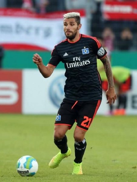 Valon Behrami -HAMBURG-