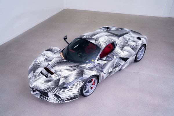 Giperkar-ferrari-f80-f250-ferrari-tiuning
