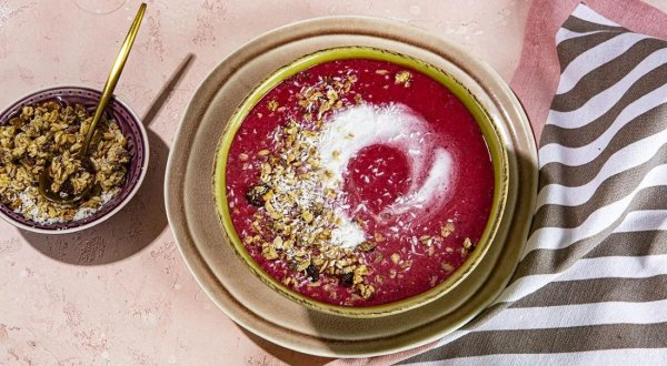 Бананово-ягодный смузи-боул