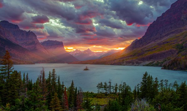 Glacier-national-park-montana-usa
