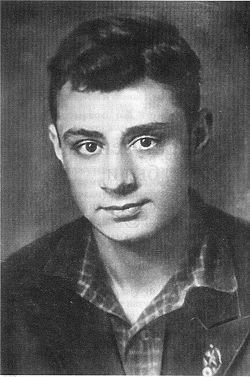 Эдуард Асадов - Пока мы живы