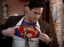 Dean-cain-clark-kent (1)