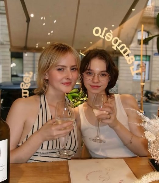 Эмма Майерс