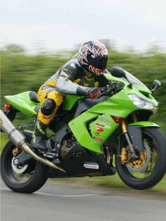 Kawasaki moto гонки