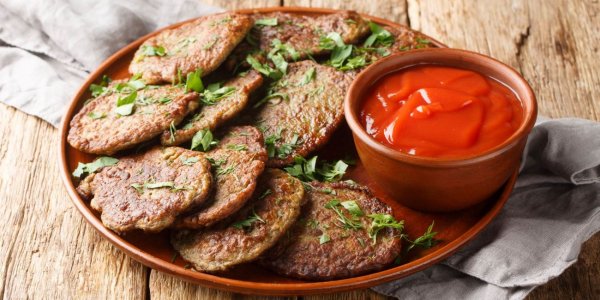 Оладьи из куриной печени - с сельдереем