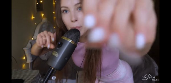 LeeMur ASMR - ASMRa LOT of TONGUE FLUTTERING w Hand Sounds