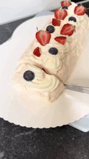 Меренговый рулет