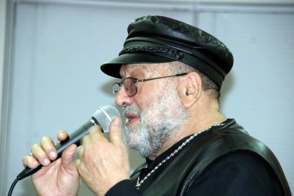 Михаил Гулько - Синее небо России