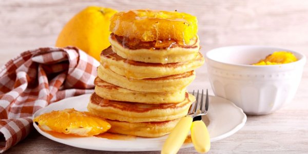 Панкейки из рикотты с апельсиновым сиропом