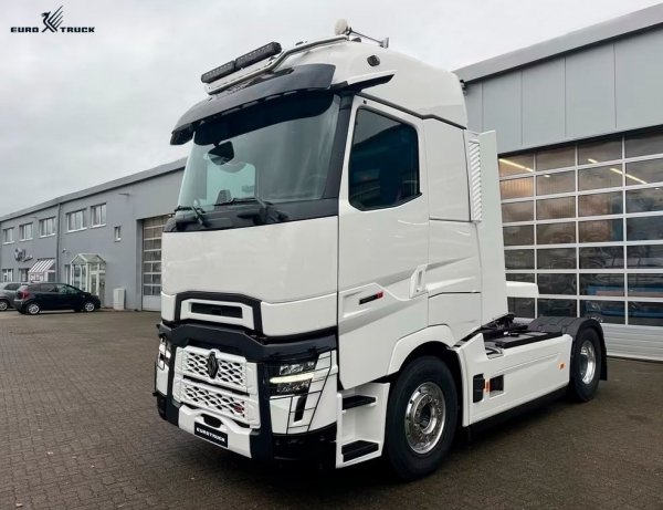 RENAULT T480 (2025г.)