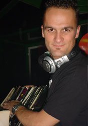 DJ BASS - DJ BASS - Chika boom (Euro disco) new sound