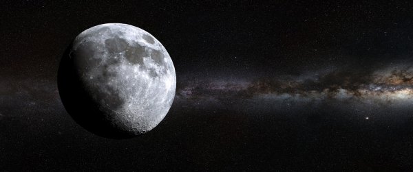 Luna-mlechnyi-put-zviozdy