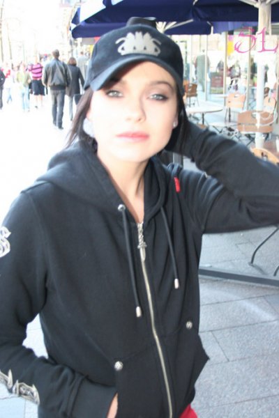 Лена Темникова