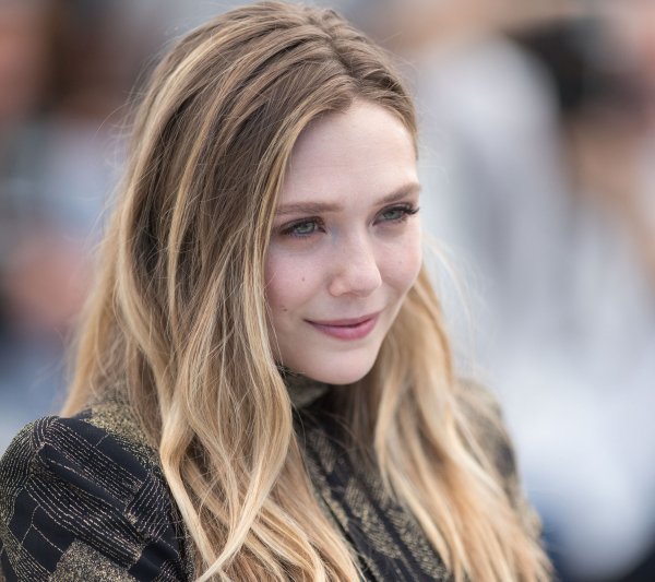 Elizabeth Olsen-7fc3f801-f6b5-4ffc-b293-dfd03ad31423