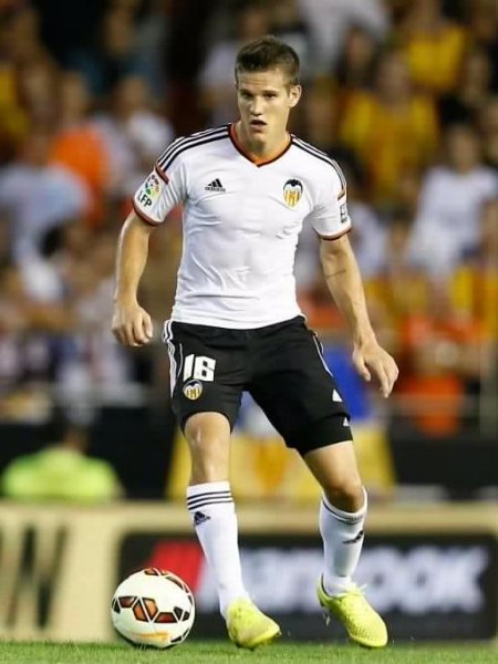 Bruno Zuculini -VALENCIA-