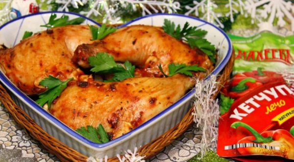 Куриные окорочка, запечённые в кетчупе