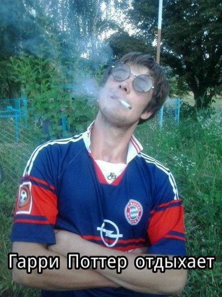 Диктор записывает текст рекламы