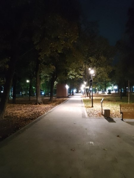 Фаргат Закиров - Стихотворение "Ночной город". Автор Андрей Федотов