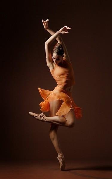 24 ARAM KHATCHATURIAN - 24 ARAM KHATCHATURIANSabre Dance