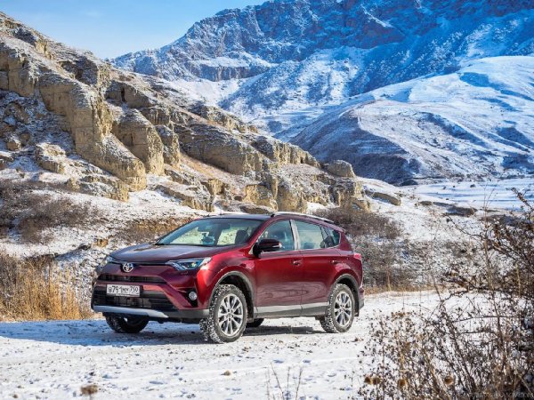 Из рекламы - Toyota RAV4  Exclusive